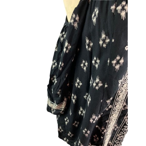 Small Band of Gypsies Women's Black White Boho Style Blouse Flowy - Picture 4 of 7